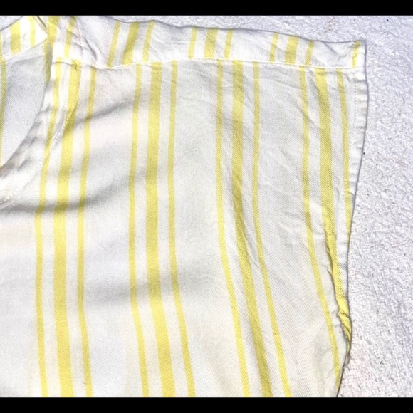 Bright Yellow Striped Blouse✨ - Picture 3 of 4